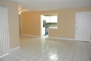 Foto del edificio - 2 br, 1.5 bath  - Lake Park Gardens