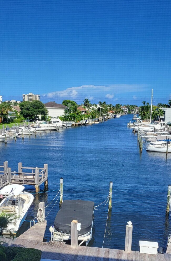 Foto del edificio - 2649 Florida Blvd