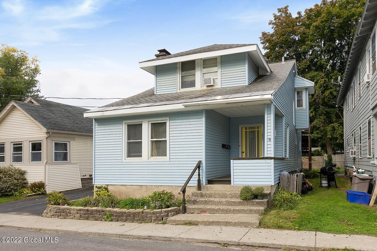 1823 8th St Unit 1, Rensselaer, NY 12144 Apartment for Rent in