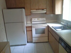 Building Photo - 15108 Ashland Dr