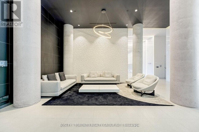 Building Photo - 158 Front St E