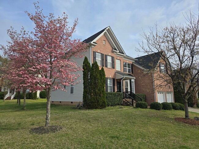 Building Photo - NEW LISTING in Cary NC!!