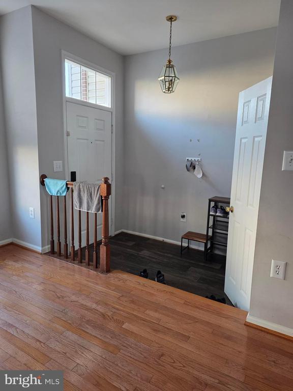 Building Photo - 14641 Seasons Dr