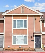 Building Photo - 4068 Weymouth Ln