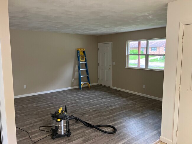 Building Photo - 2168 Muren Blvd