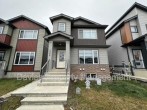 Building Photo - 1000 Berg Pl