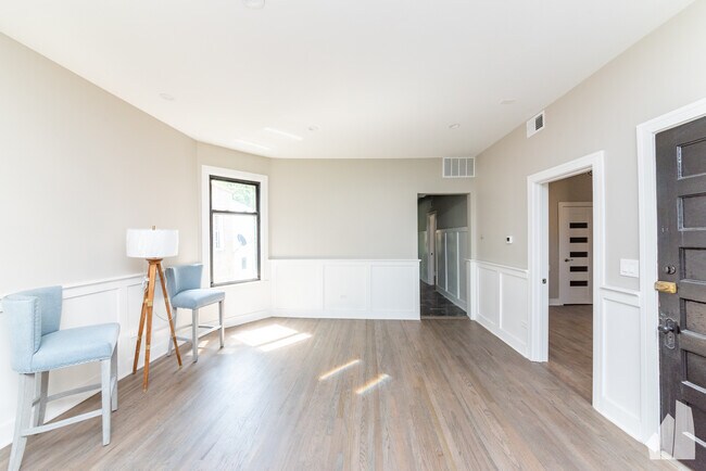 Foto del edificio - 2637 W Altgeld St