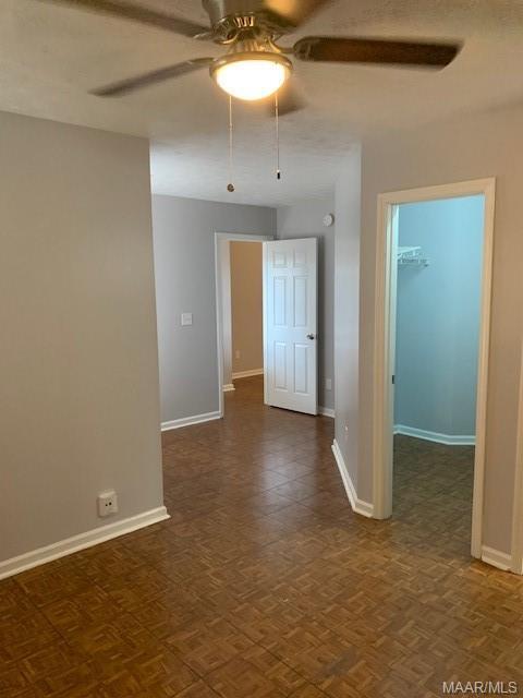 Foto del edificio - 6600 Chaprice Ln