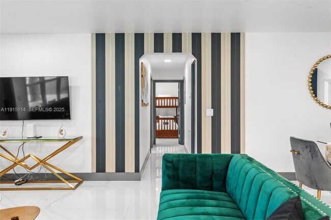 Foto del edificio - 390 NW 40th St