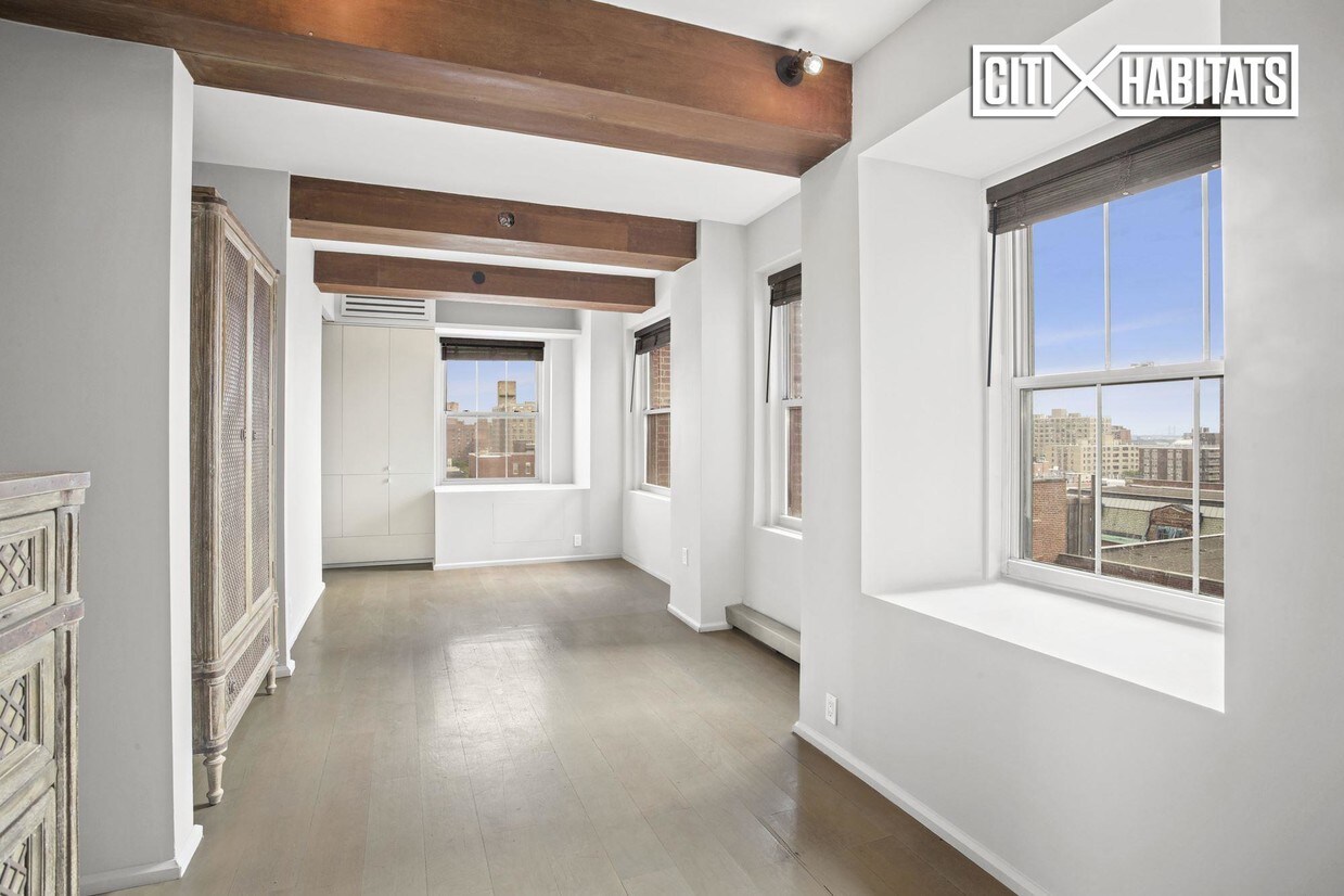 Primary Photo - 143 Avenue B