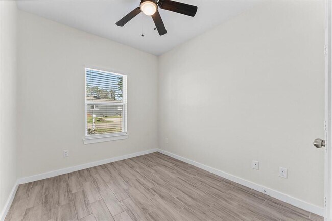 Building Photo - 846 Omeara