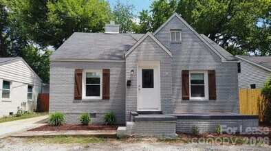 Building Photo - 1405 Shamrock Dr