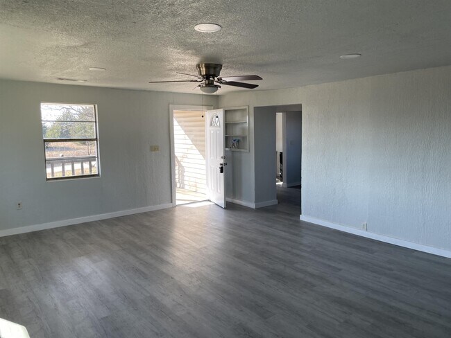 Foto del edificio - 824 Nob Hill Rd