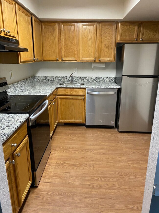 Foto del edificio - 2900 Monterey Ct