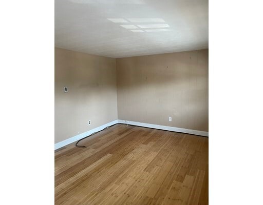 Building Photo - 1733 Ocean St