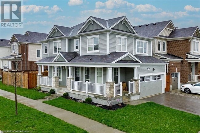 Building Photo - 18 Blue Oak St
