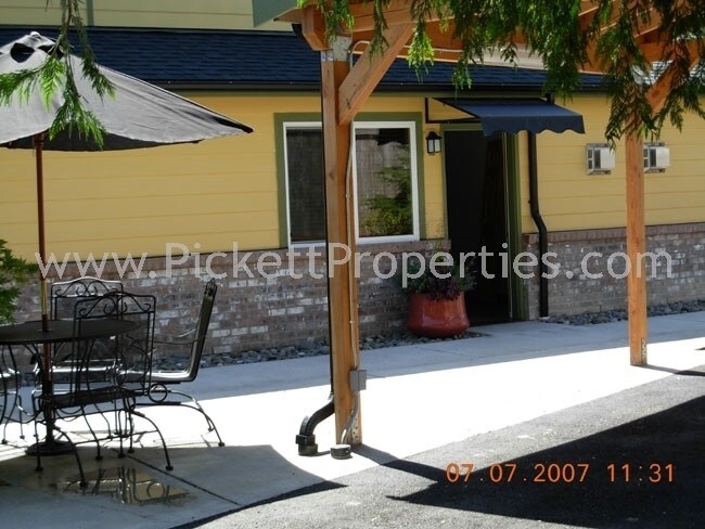 Building Photo - 4679 NW Walgren Dr