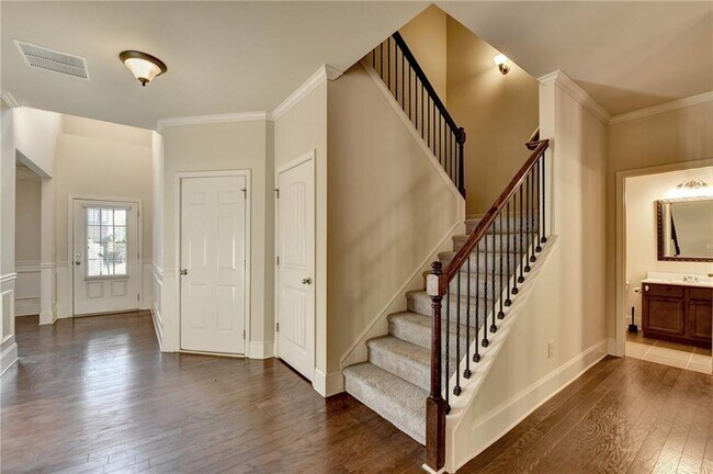 Building Photo - 1205 Apple Blossom Dr