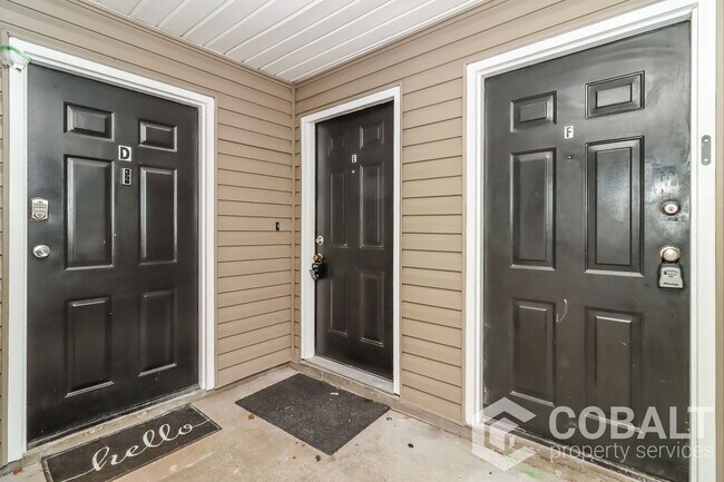 Building Photo - 987 Collier Rd NW