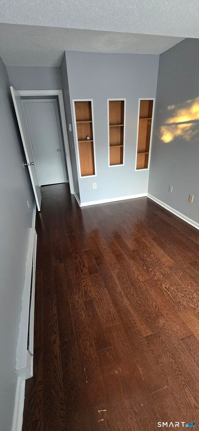 Foto del edificio - 925 Oronoke Rd