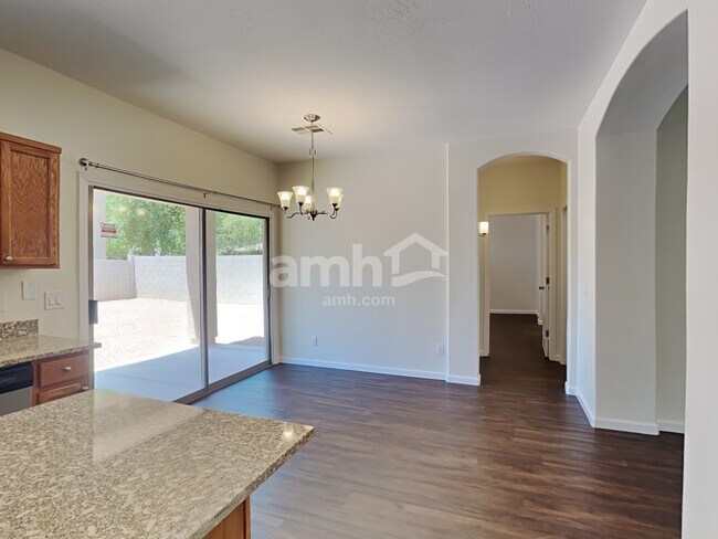 Building Photo - 14847 W Windrose Dr