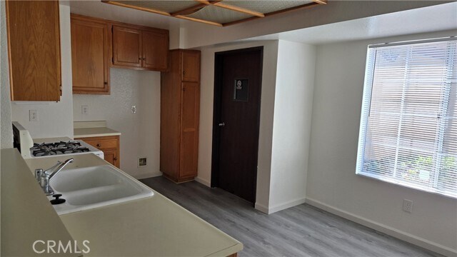 Foto del edificio - 1365 Crafton Ave