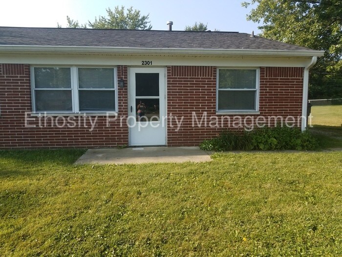 Primary Photo - 2301 Fairfax Rd Indianapolis, IN