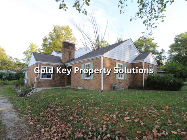 Foto del edificio - Adorable Brick 4 BR 1 BA House Near Golf C...