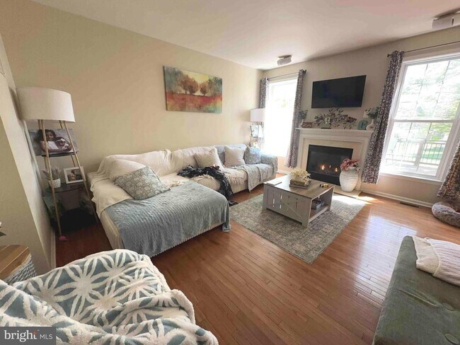 Foto del edificio - 15839 Fourmile Creek Ct