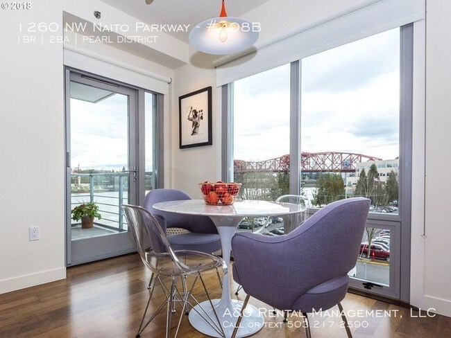 Foto del edificio - 1260 NW Naito Pkwy
