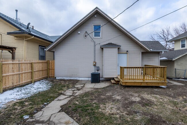 Foto del edificio - Newly Renovated 4 Bed 1 Bath