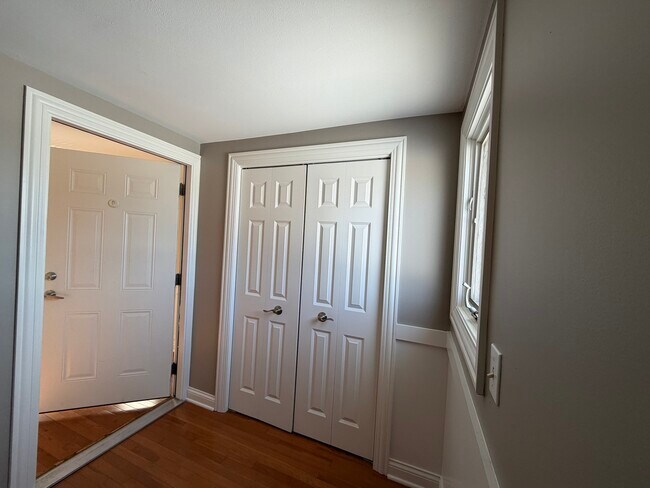 Foto del edificio - 11614 Algonquin Rd