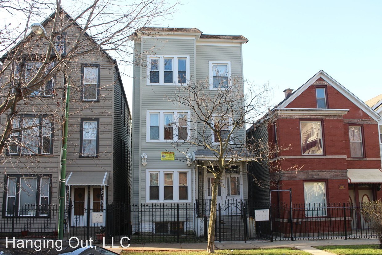 Primary Photo - 2449 W Homer St