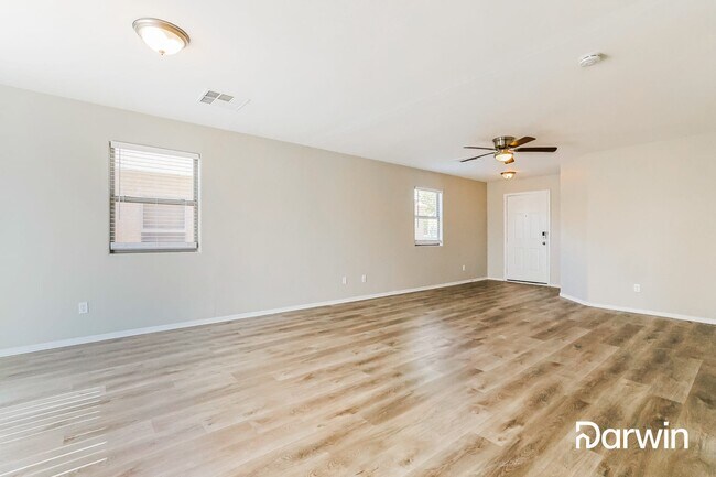 Building Photo - 13269 E Marigold Ln