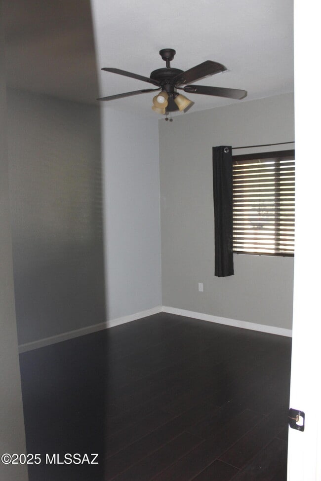 Foto del edificio - 2635 N Fremont Ave