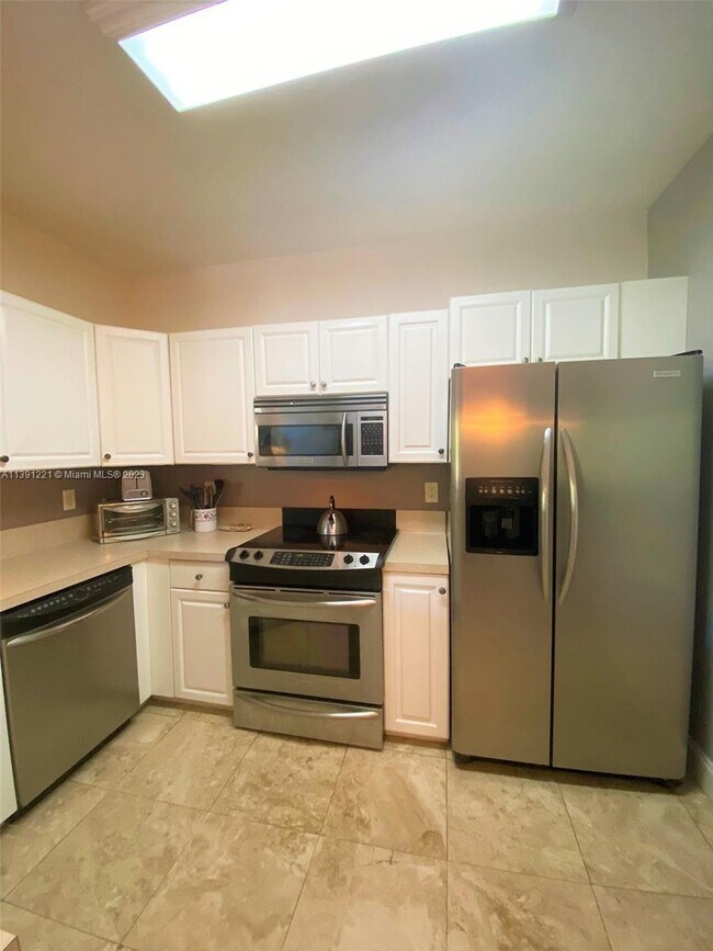 Foto del edificio - 4404 SW 160th Ave