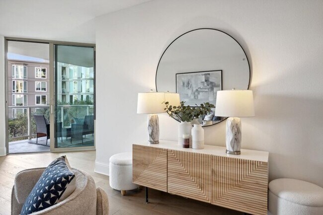 Foto del edificio - 2BR/2BA Remodeled Condo in the Towers! NEW...