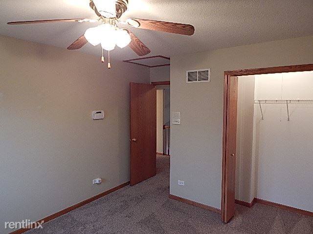 Building Photo - 4 br, 3 bath House - 51 Manor Dr