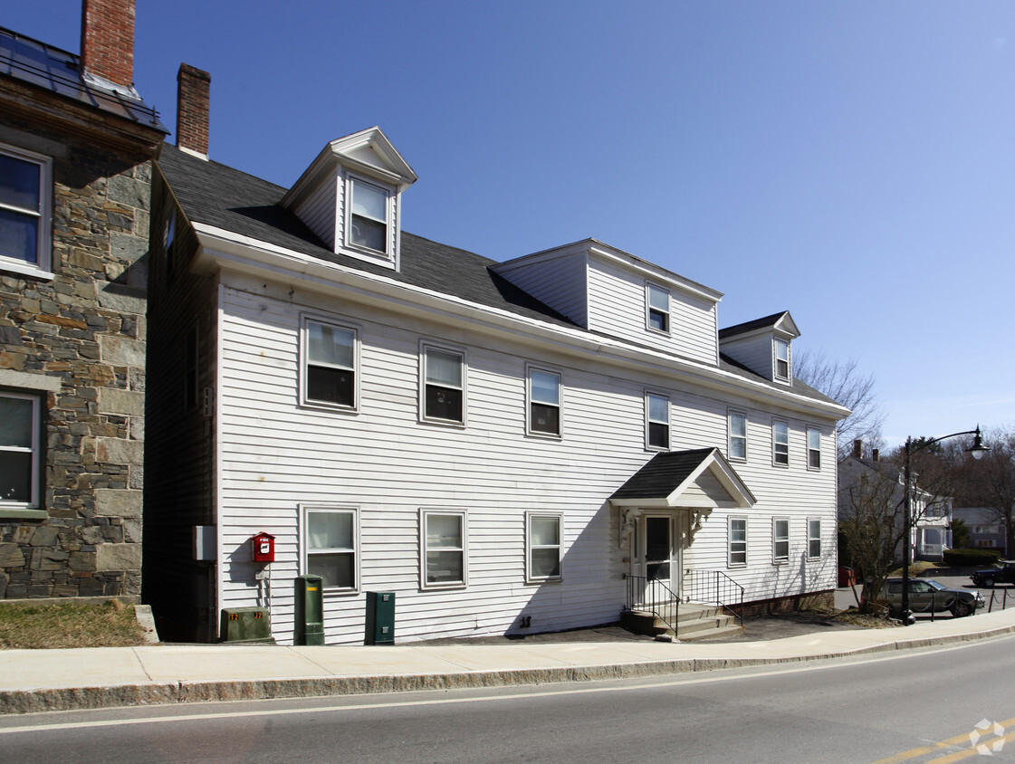 3 Exeter Rd Newmarket NH 03857 Apartments In Newmarket NH 3-exeter-rd-newmarket-nh-03857-apartments-in-newmarket-nh