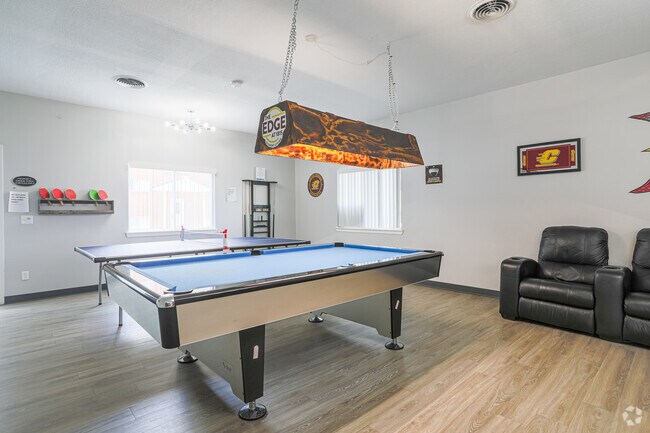 Salón del club - The Edge at 1815 - Student Housing