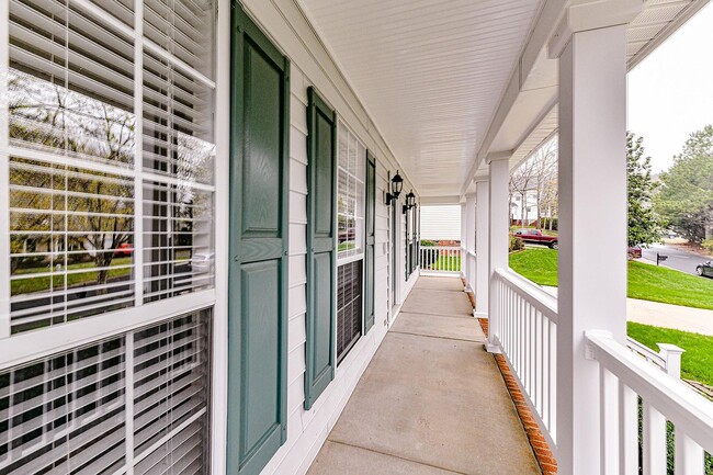 Building Photo - 1411 Deer Spring Ct