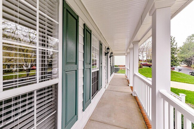 Foto del edificio - 1411 Deer Spring Ct