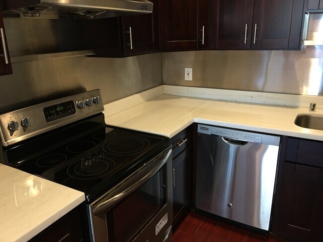 Foto del edificio - 1477 Grove Ave