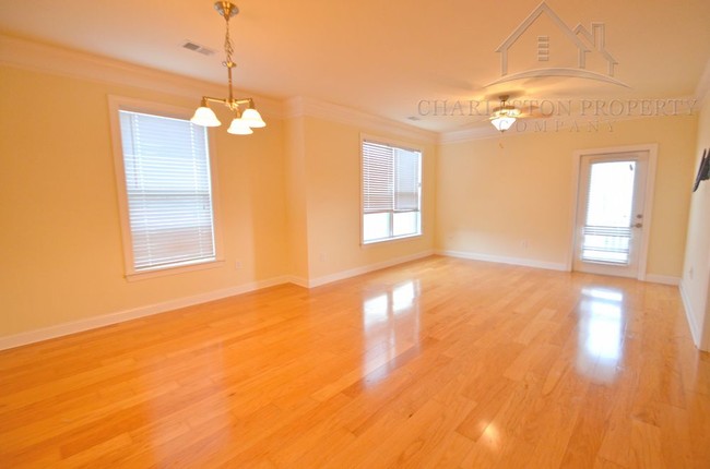 Foto del edificio - 2244 Ashley Crossing 525