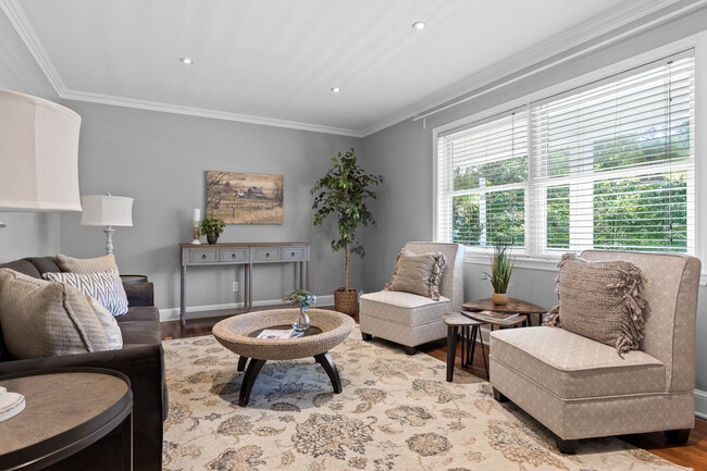 Foto del edificio - 2483 Shenandoah Dr