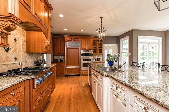 Foto del edificio - 660 Collingwood Terrace