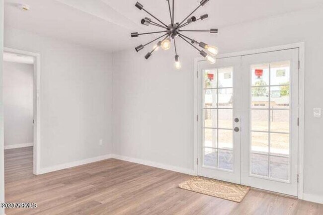 Foto del edificio - 1624 W Geneva Dr