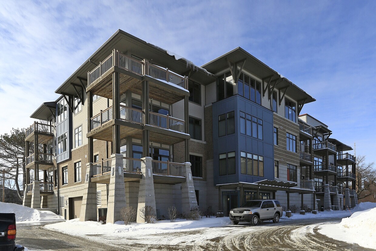 Primary Photo - 3475 Mayfield Rd