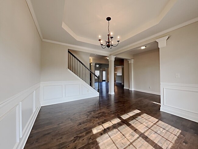 Building Photo - Available Now! 4 Bedroom home! Apply Today!