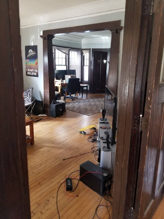 Foto del edificio - 2963 N Maryland Ave